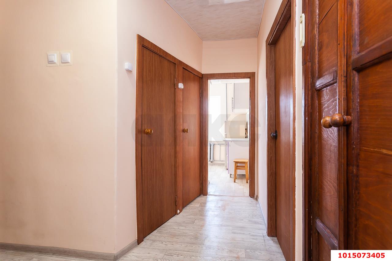 Фото №4: 3-комнатная квартира 64&nbsp;м², 3/5&nbsp;эт. - Краснодар, Карасунский внутригородской округ, мкр. Хлопчато-бумажный Комбинат, ул. Новороссийская, 182