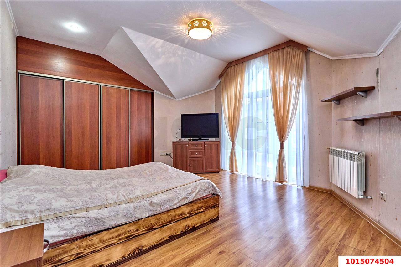 Фото №2: Дом 551&nbsp;м² + 16&nbsp;сот., 2&nbsp;эт. - Краснодар, Прикубанский внутригородской округ, мкр. Музыкальный, ул. Агрохимическая