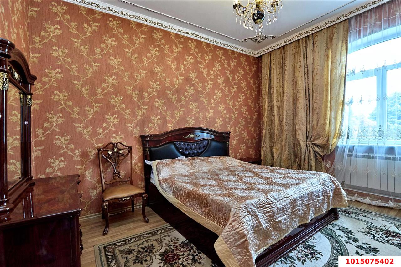 Фото №10: Дом 264&nbsp;м² + 8.04&nbsp;сот., 1&nbsp;эт. - Краснодар, Прикубанский внутригородской округ, Калинино, мкр. Завод Радиоизмерительных Приборов, ул. Калмыкская, 10
