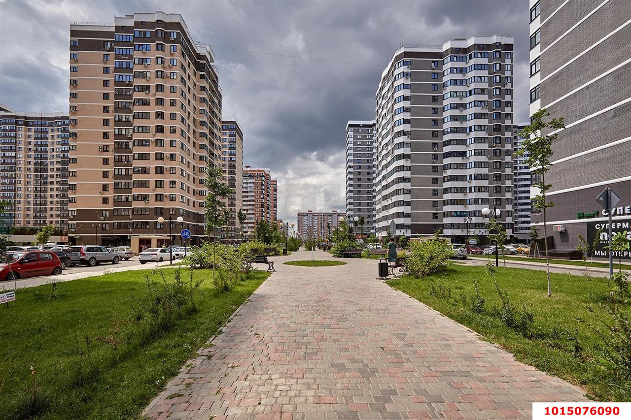 Фото №1: 3-комнатная квартира 90&nbsp;м², 2/24&nbsp;эт. - Краснодар, Прикубанский внутригородской округ, Россинского, мкр. жилой комплекс Титаны, б-р Адмирала Пустошкина, 11