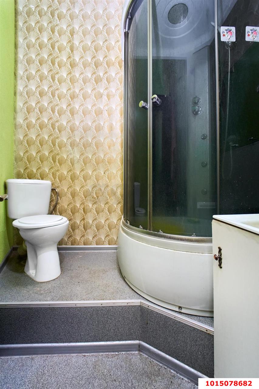 Фото №5: Студия 19&nbsp;м², 2/2&nbsp;эт. - Краснодар, Центральный внутригородской округ, мкр. Центральный, ул. Карасунская, 79