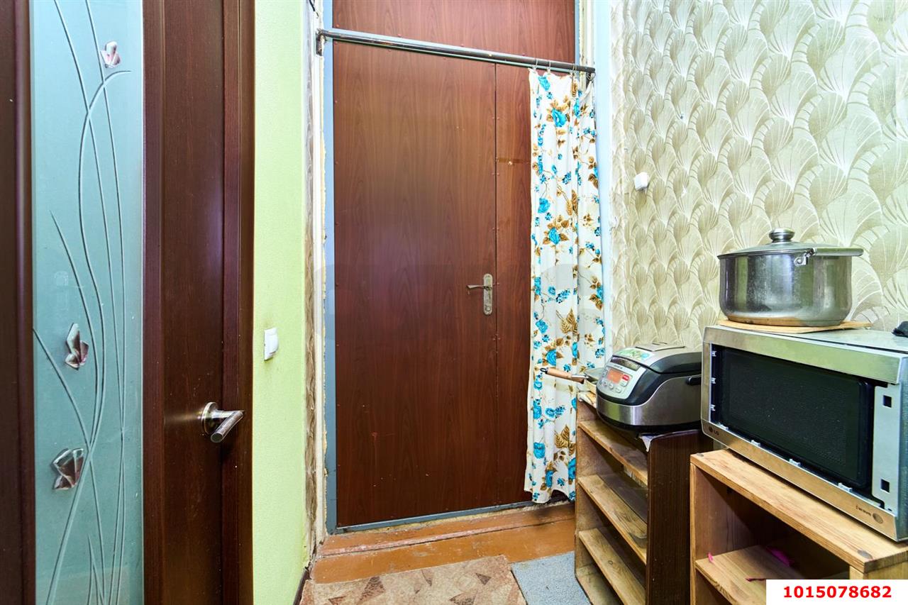 Фото №6: Студия 19&nbsp;м², 2/2&nbsp;эт. - Краснодар, Центральный внутригородской округ, мкр. Центральный, ул. Карасунская, 79