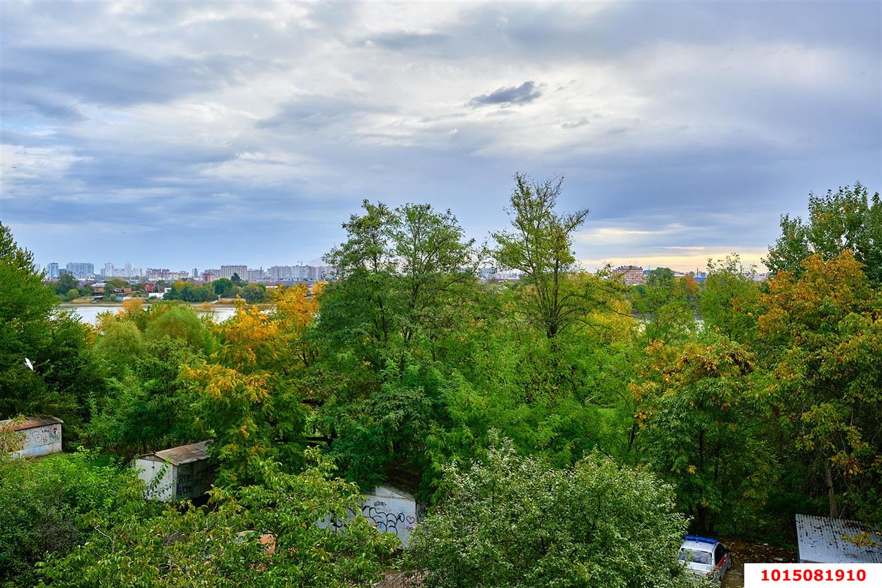 Фото №17: 3-комнатная квартира 76&nbsp;м², 4/10&nbsp;эт. - Краснодар, Западный внутригородской округ, мкр. Юбилейный, ул. Рождественская набережная, 21