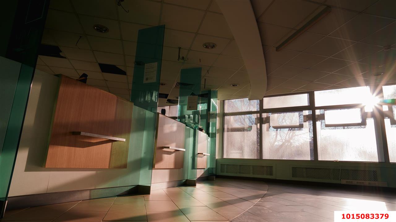 Фото №6: Торговое помещение 336&nbsp;м², 1/1&nbsp;эт. - Туапсе, ул. Карла Маркса, 11