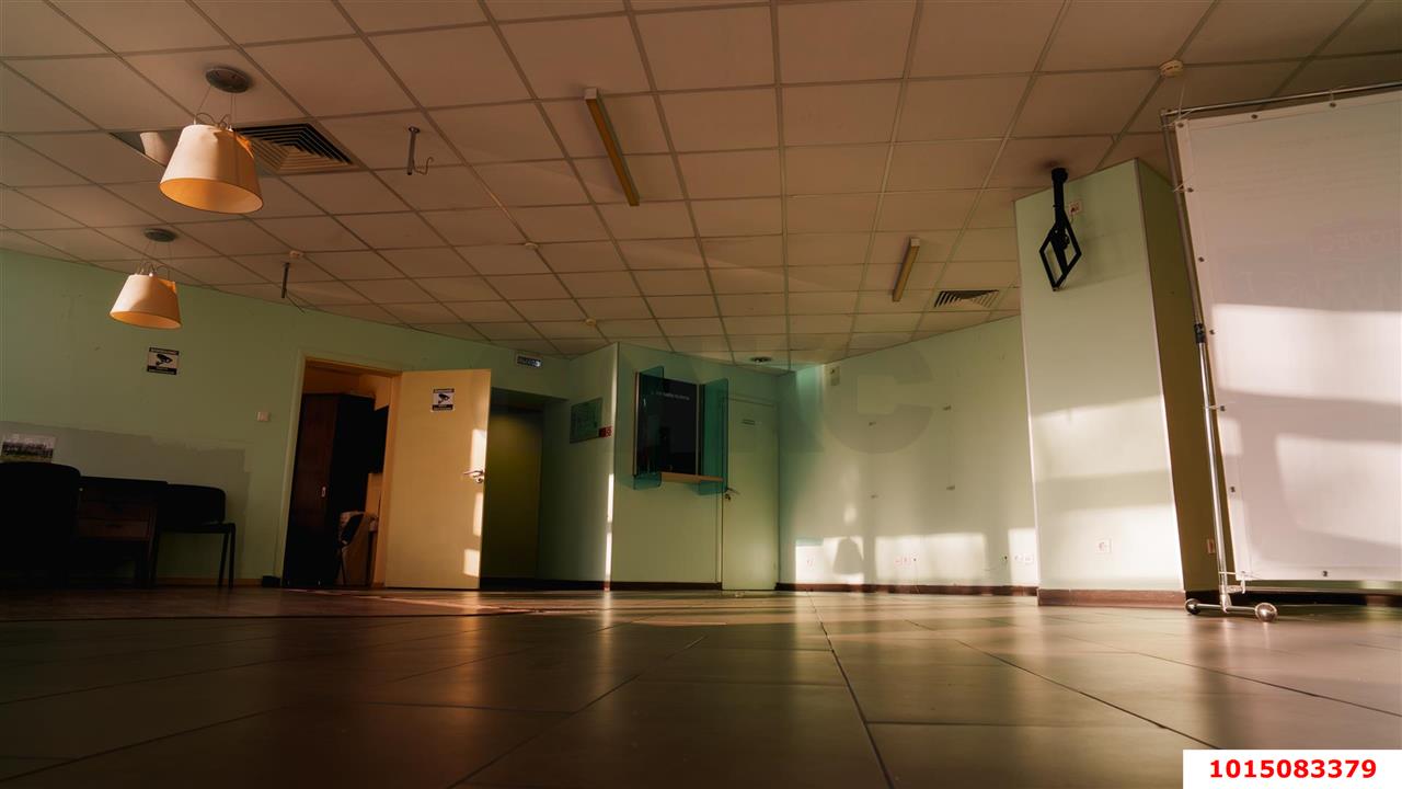 Фото №7: Торговое помещение 336&nbsp;м², 1/1&nbsp;эт. - Туапсе, ул. Карла Маркса, 11