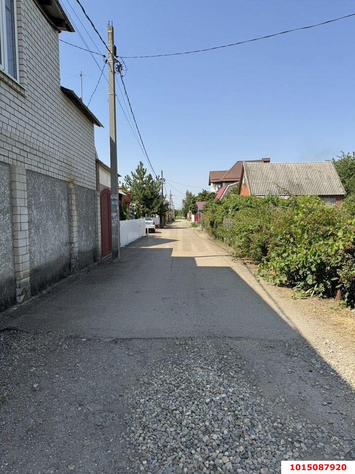 Фото №6: Дом 177&nbsp;м² + 4&nbsp;сот., 3&nbsp;эт. - Калина, мкр. Прикубанский внутригородской округ, ул. Клубничная, 253