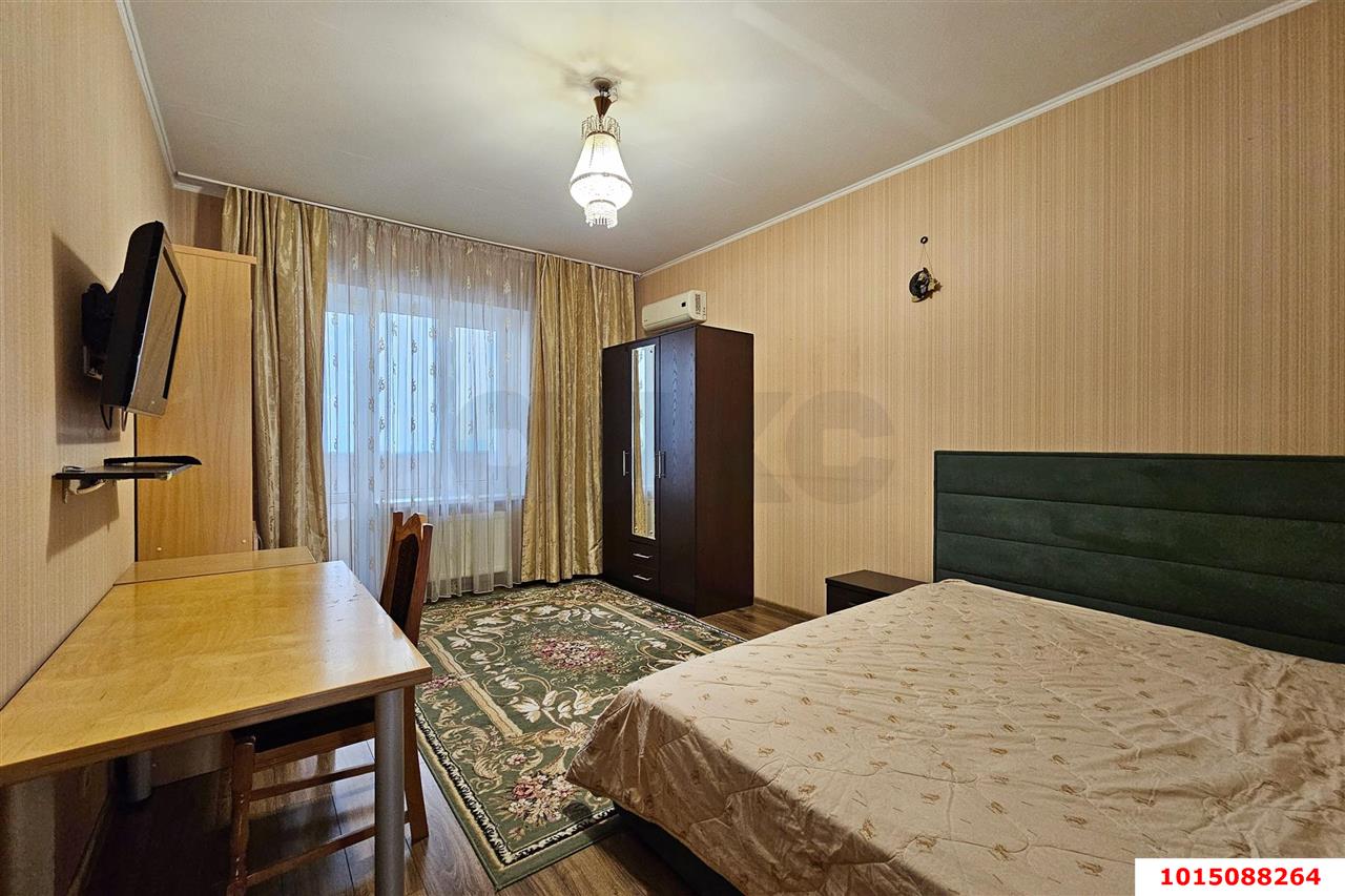 Фото №10: 3-комнатная квартира 110&nbsp;м², 1/8&nbsp;эт. - Краснодар, Прикубанский внутригородской округ, мкр. Восточно-Кругликовский, ул. Черкасская, 95