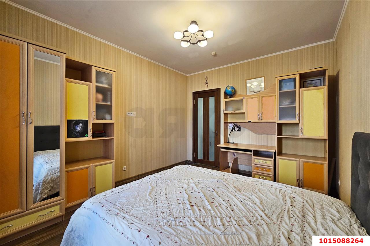 Фото №9: 3-комнатная квартира 110&nbsp;м², 1/8&nbsp;эт. - Краснодар, Прикубанский внутригородской округ, мкр. Восточно-Кругликовский, ул. Черкасская, 95