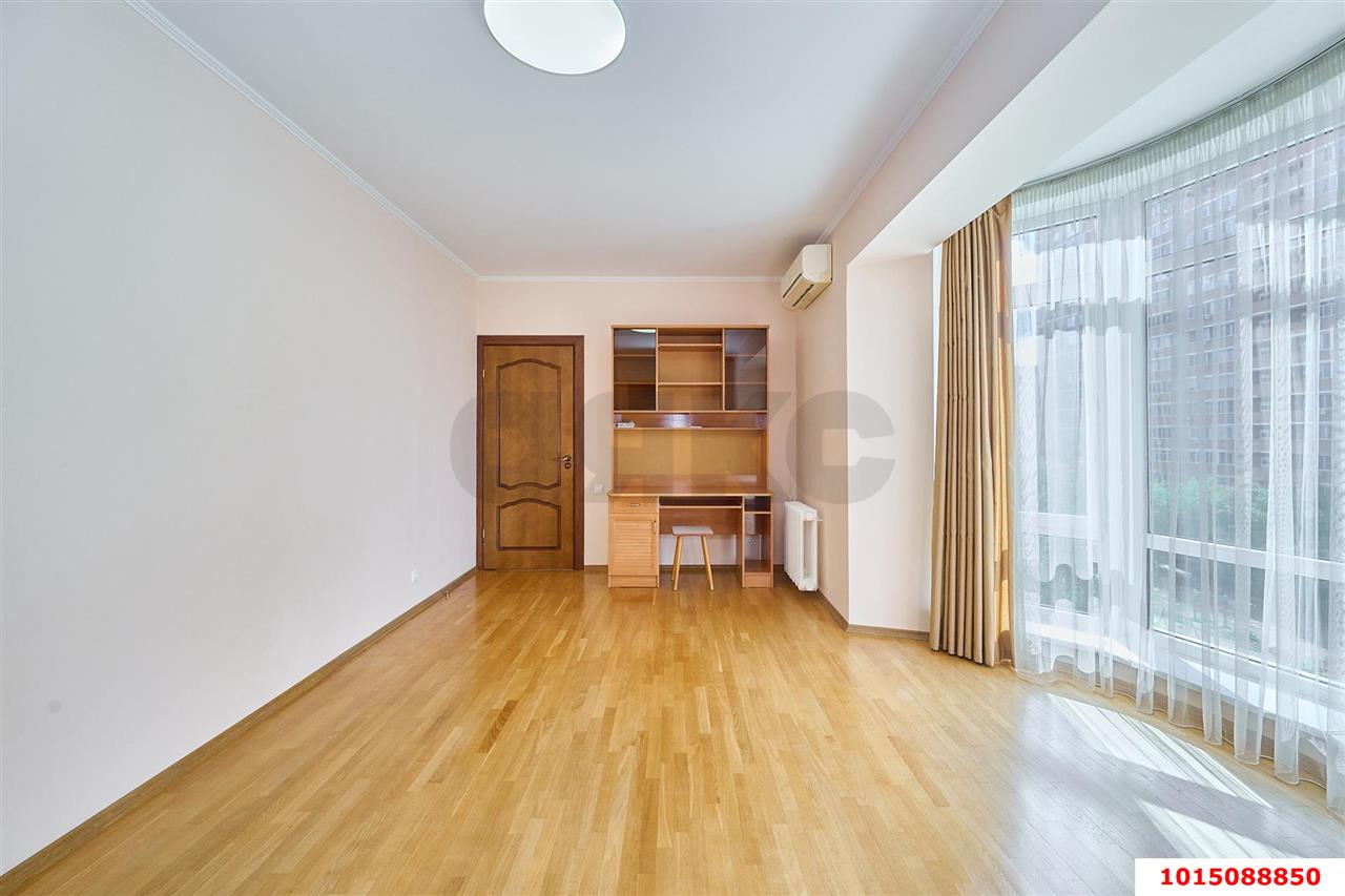 Фото №9: 2-комнатная квартира 80&nbsp;м², 5/5&nbsp;эт. - Краснодар, Прикубанский внутригородской округ, Солнечный, мкр. Фестивальный, ул. Ивана Кияшко, 6