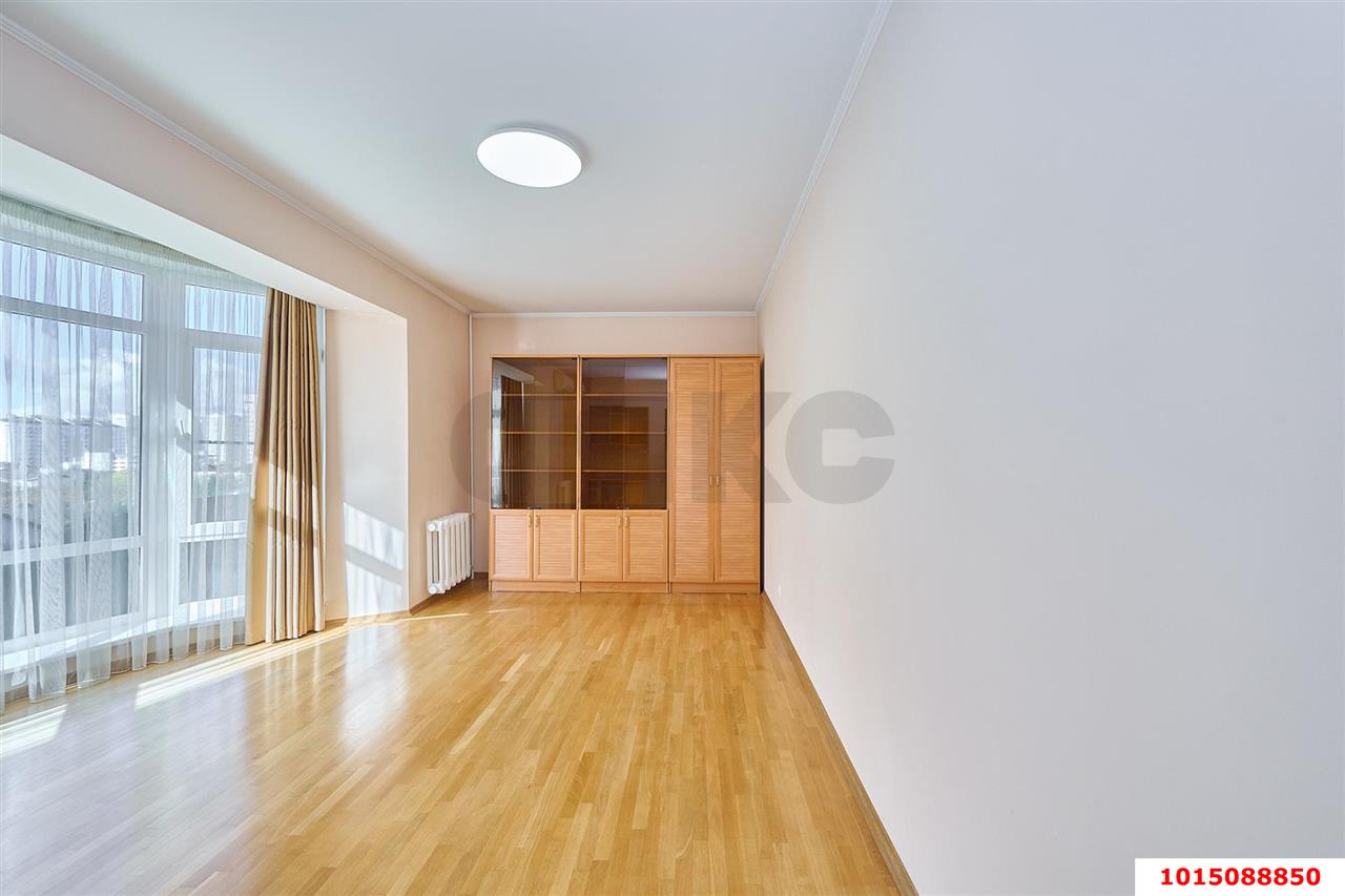 Фото №8: 2-комнатная квартира 80&nbsp;м², 5/5&nbsp;эт. - Краснодар, Прикубанский внутригородской округ, Солнечный, мкр. Фестивальный, ул. Ивана Кияшко, 6