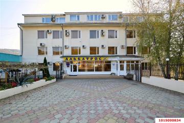 Фото №1: Готовый бизнес 1931 м², 4 эт. - Новомихайловский, мкр. Лесной, ул. Мира, 86
