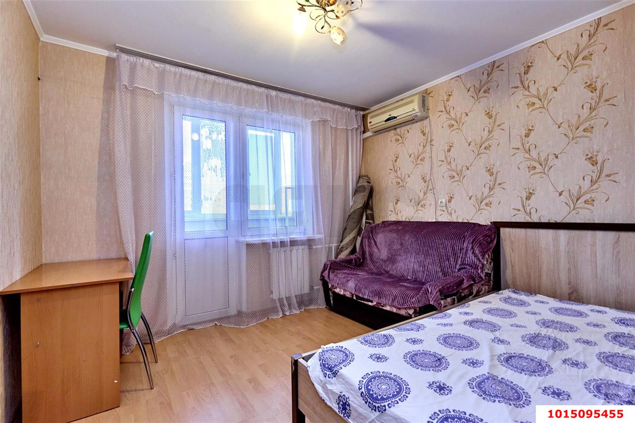 Фото №7: 3-комнатная квартира 70&nbsp;м², 7/10&nbsp;эт. - Краснодар, Западный внутригородской округ, мкр. Юбилейный, пр-кт Чекистов, 23