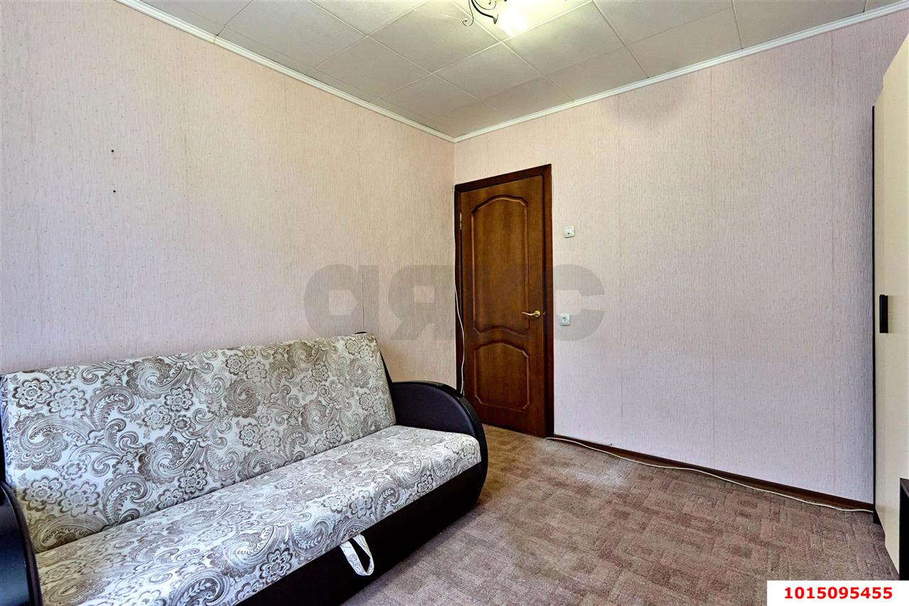 Фото №6: 3-комнатная квартира 70&nbsp;м², 7/10&nbsp;эт. - Краснодар, Западный внутригородской округ, мкр. Юбилейный, пр-кт Чекистов, 23