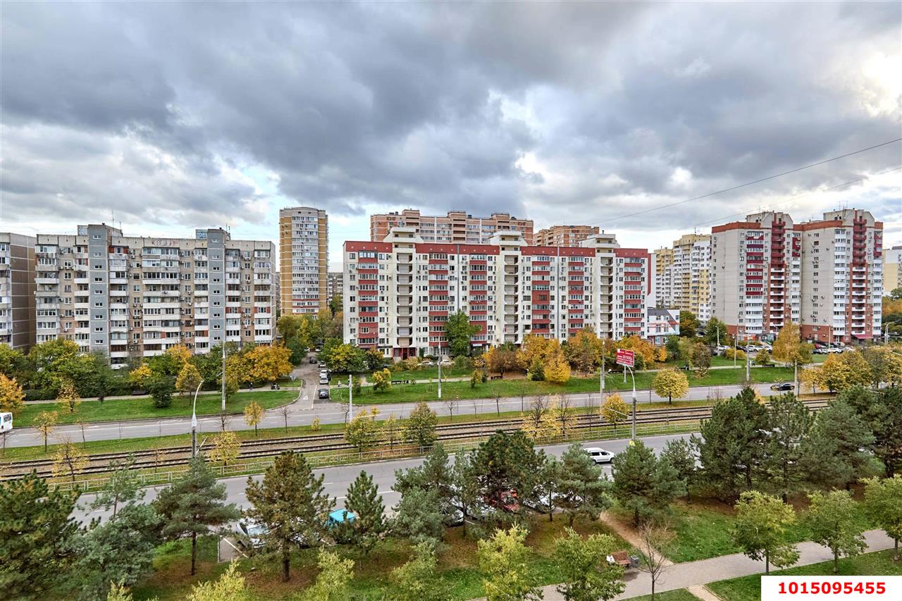 Фото №14: 3-комнатная квартира 70&nbsp;м², 7/10&nbsp;эт. - Краснодар, Западный внутригородской округ, мкр. Юбилейный, пр-кт Чекистов, 23