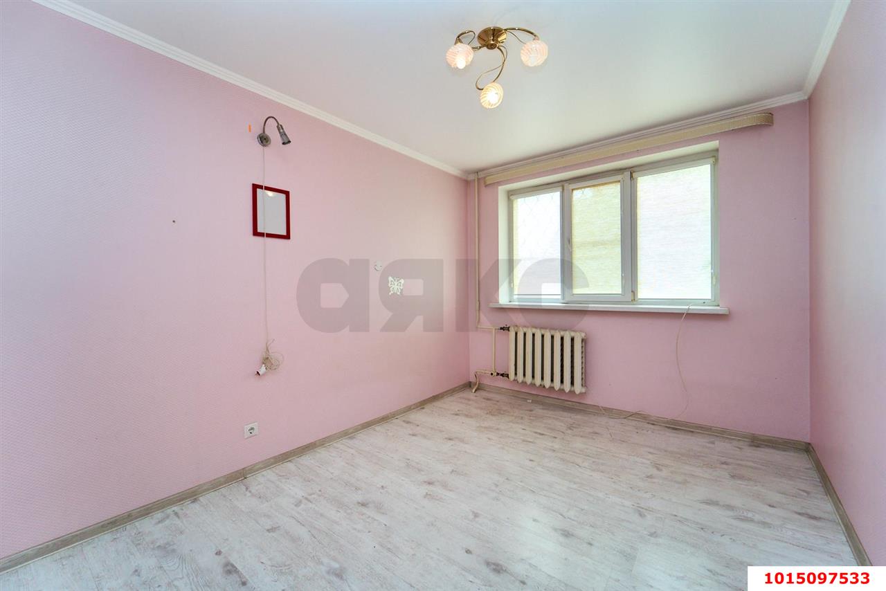Фото №5: 3-комнатная квартира 61&nbsp;м², 2/9&nbsp;эт. - Краснодар, Центральный внутригородской округ, мкр. Центральный, ул. Красная, 40