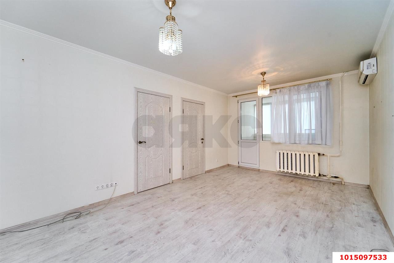 Фото №7: 3-комнатная квартира 61&nbsp;м², 2/9&nbsp;эт. - Краснодар, Центральный внутригородской округ, мкр. Центральный, ул. Красная, 40
