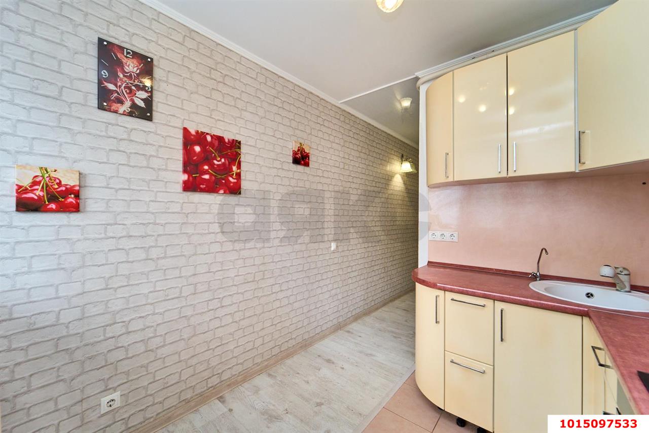 Фото №4: 3-комнатная квартира 61&nbsp;м², 2/9&nbsp;эт. - Краснодар, Центральный внутригородской округ, мкр. Центральный, ул. Красная, 40