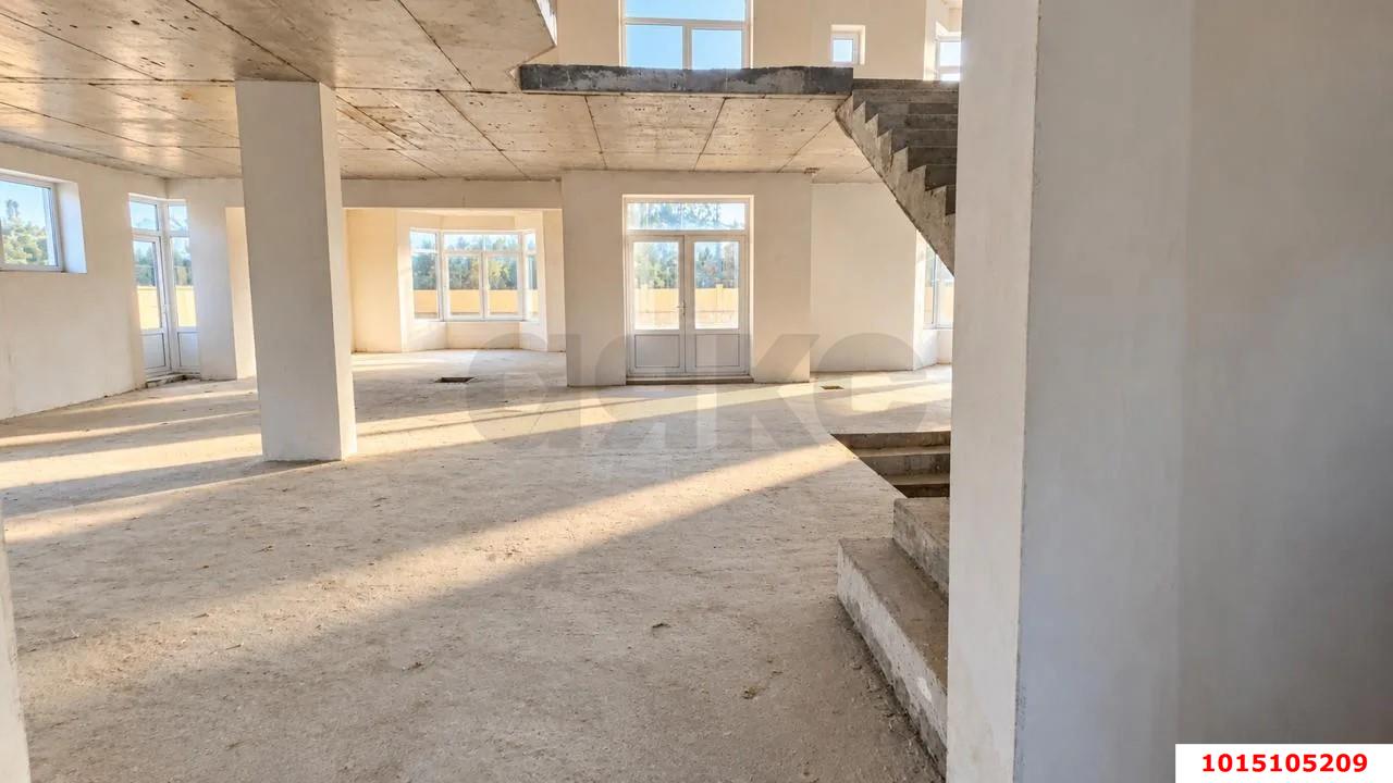 Фото №8: Дом 320&nbsp;м² + 12.3&nbsp;сот., 2&nbsp;эт. - Краснодар, Прикубанский внутригородской округ, Новый, мкр. КП Эллада, ул. Дубравная, 14