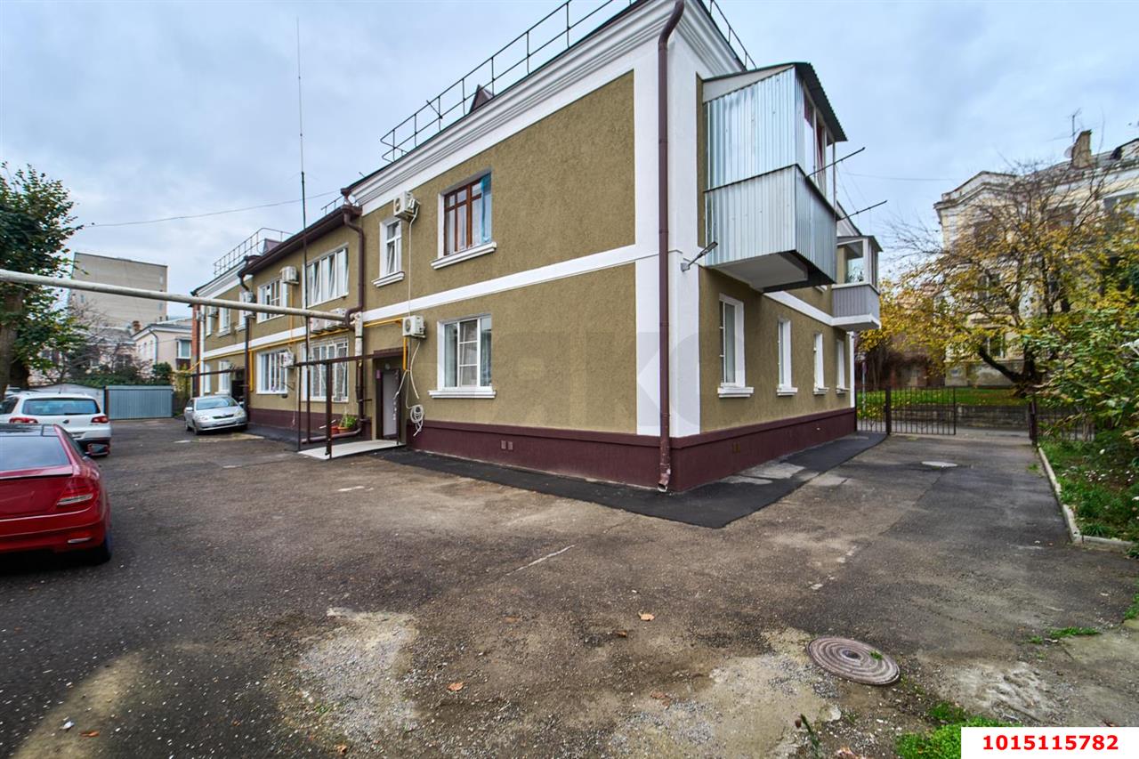 Фото №18: 3-комнатная квартира 94&nbsp;м², 2/2&nbsp;эт. - Краснодар, Центральный внутригородской округ, мкр. Центральный, ул. Гудимы, 64