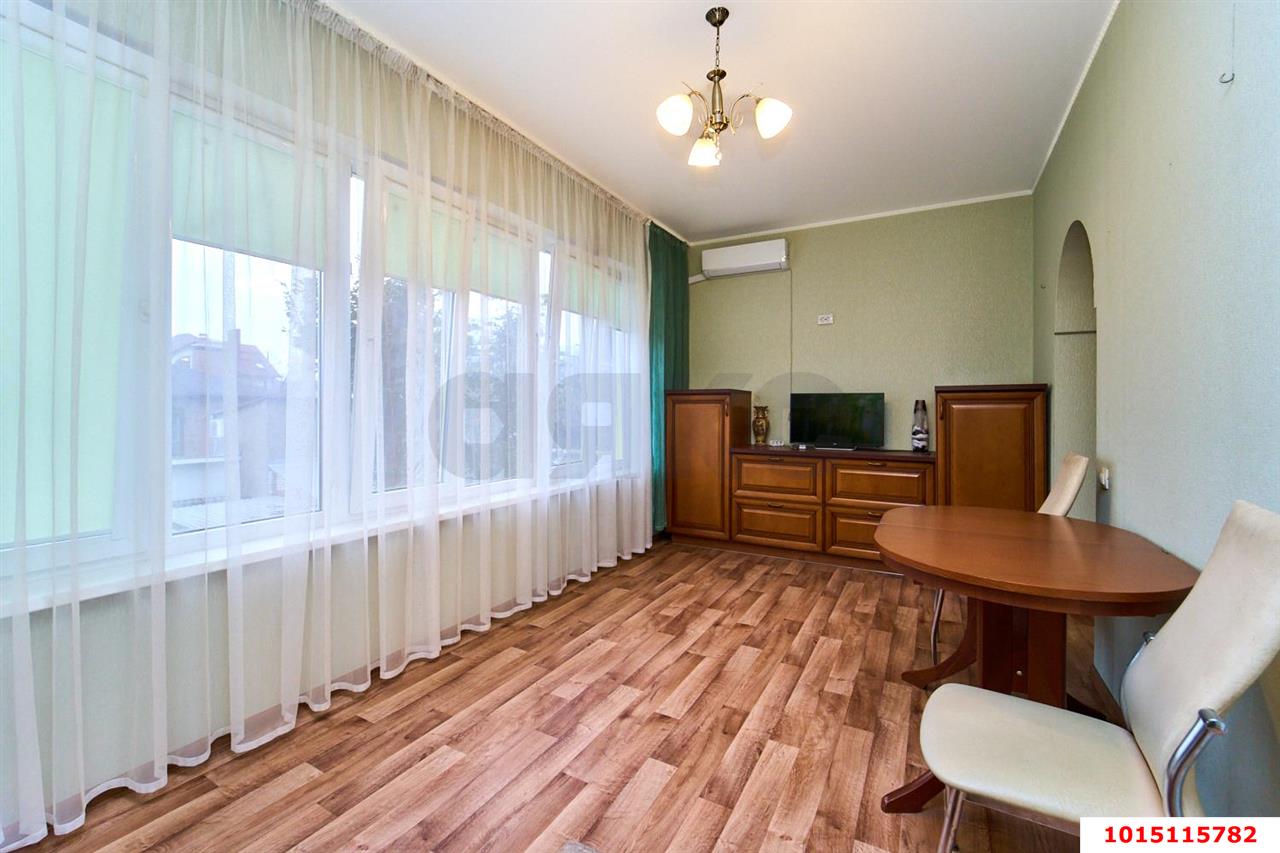 Фото №12: 3-комнатная квартира 94&nbsp;м², 2/2&nbsp;эт. - Краснодар, Центральный внутригородской округ, мкр. Центральный, ул. Гудимы, 64