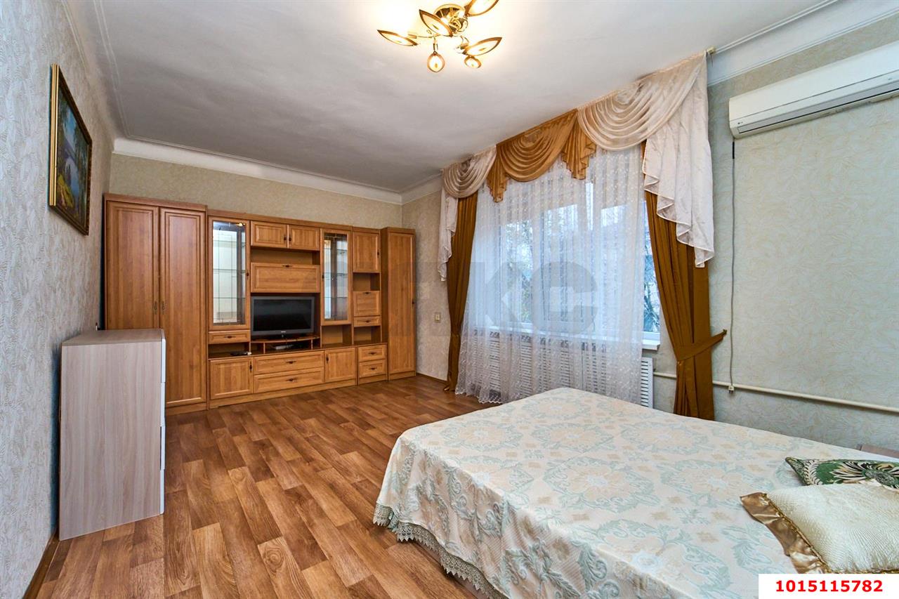 Фото №11: 3-комнатная квартира 94&nbsp;м², 2/2&nbsp;эт. - Краснодар, Центральный внутригородской округ, мкр. Центральный, ул. Гудимы, 64