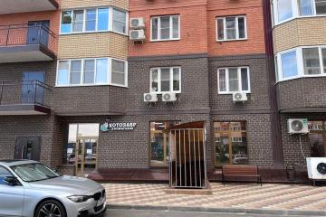 Фото №1: Торговое помещение 77&nbsp;м², 1/19&nbsp;эт. - Краснодар, мкр. ЖК Губернский, ул. им. Героя Яцкова И.В., 19к1