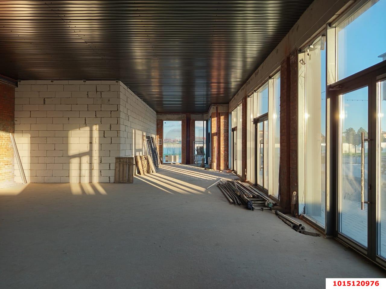 Фото №4: Торговое помещение 170&nbsp;м², 1/1&nbsp;эт. - Плодородный, мкр. Прикубанский внутригородской округ, пр-д Черёмуховый, 29
