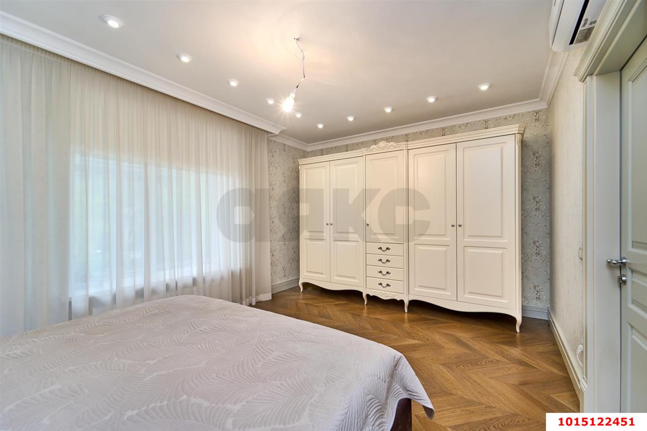 Фото №10: 3-комнатная квартира 114&nbsp;м², 2/25&nbsp;эт. - Краснодар, Прикубанский внутригородской округ, Фестивальный, Отделение № 1 совхоза Солнечный, мкр. ЖК Седьмой Континент, ул. Совхозная, 1к5