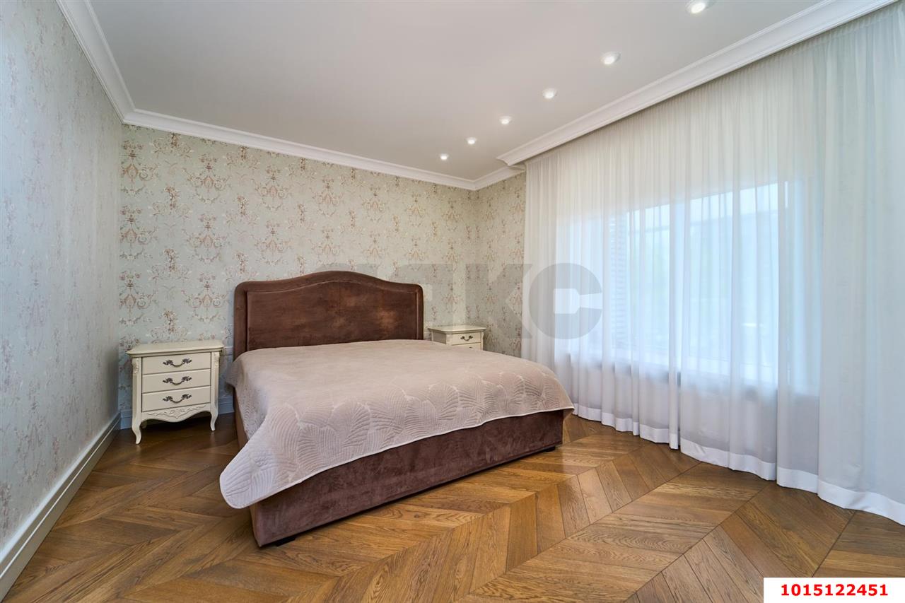 Фото №9: 3-комнатная квартира 114&nbsp;м², 2/25&nbsp;эт. - Краснодар, Прикубанский внутригородской округ, Фестивальный, Отделение № 1 совхоза Солнечный, мкр. ЖК Седьмой Континент, ул. Совхозная, 1к5