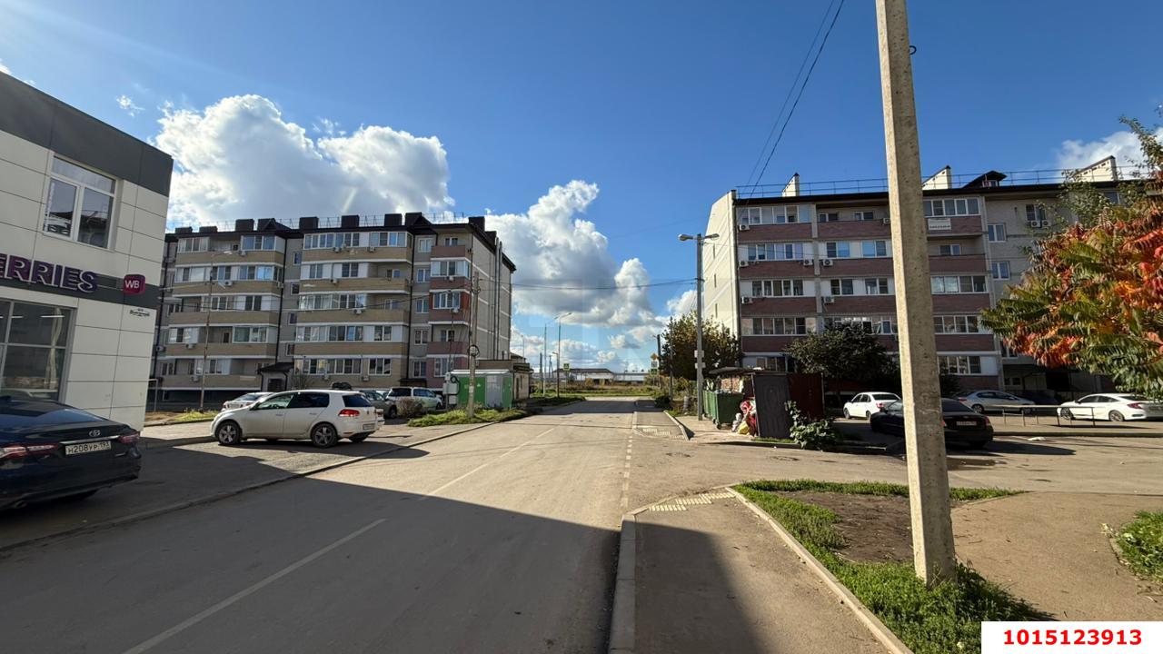 Фото №2: Торговое помещение 60&nbsp;м², 1/2&nbsp;эт. - Южный, ул. Войсковая, 8/5