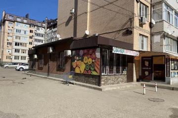 Фото №1: Торговое помещение 51&nbsp;м², 1/5&nbsp;эт. - Краснодар, мкр. Музыкальный, ул. имени С.В. Рахманинова, 23