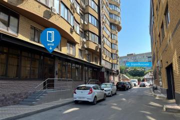 Фото №1: Торговое помещение 100 м², 1/16 эт. - Краснодар, мкр. Камвольно-суконный Комбинат, ул. Бородинская, 10