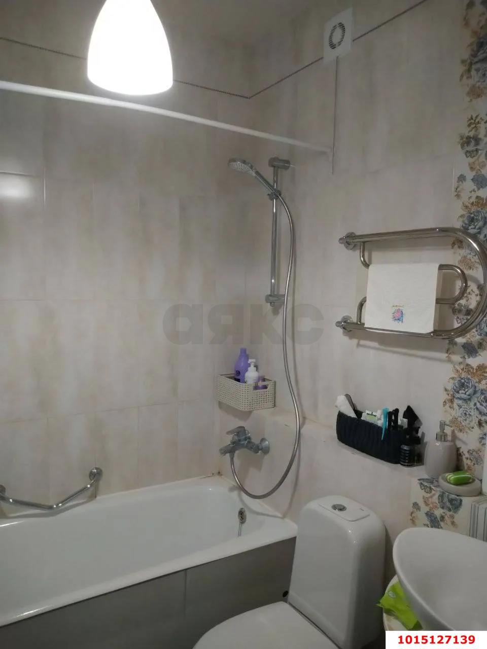 Фото №6: 1-комнатная квартира 35&nbsp;м², 4/8&nbsp;эт. - Краснодар, Прикубанский внутригородской округ, Славянский, мкр. Светлоград, ул. Красных Партизан, 1/3к6