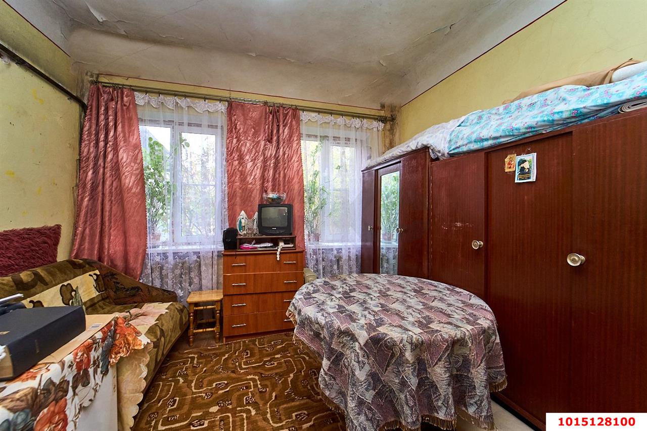 Фото №11: 3-комнатная квартира 46&nbsp;м², 1/1&nbsp;эт. - Краснодар, Прикубанский внутригородской округ, мкр. Славянский, ул. имени Толстого, 34