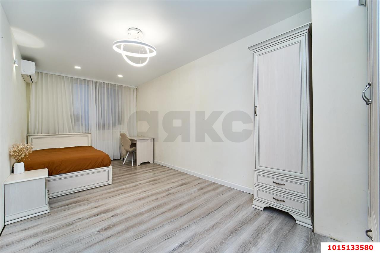 Фото №11: 3-комнатная квартира 92&nbsp;м², 3/24&nbsp;эт. - Краснодар, Прикубанский внутригородской округ, Микрохирургии глаза, мкр. жилой комплекс Сограт, ул. Красных Партизан, 4/15