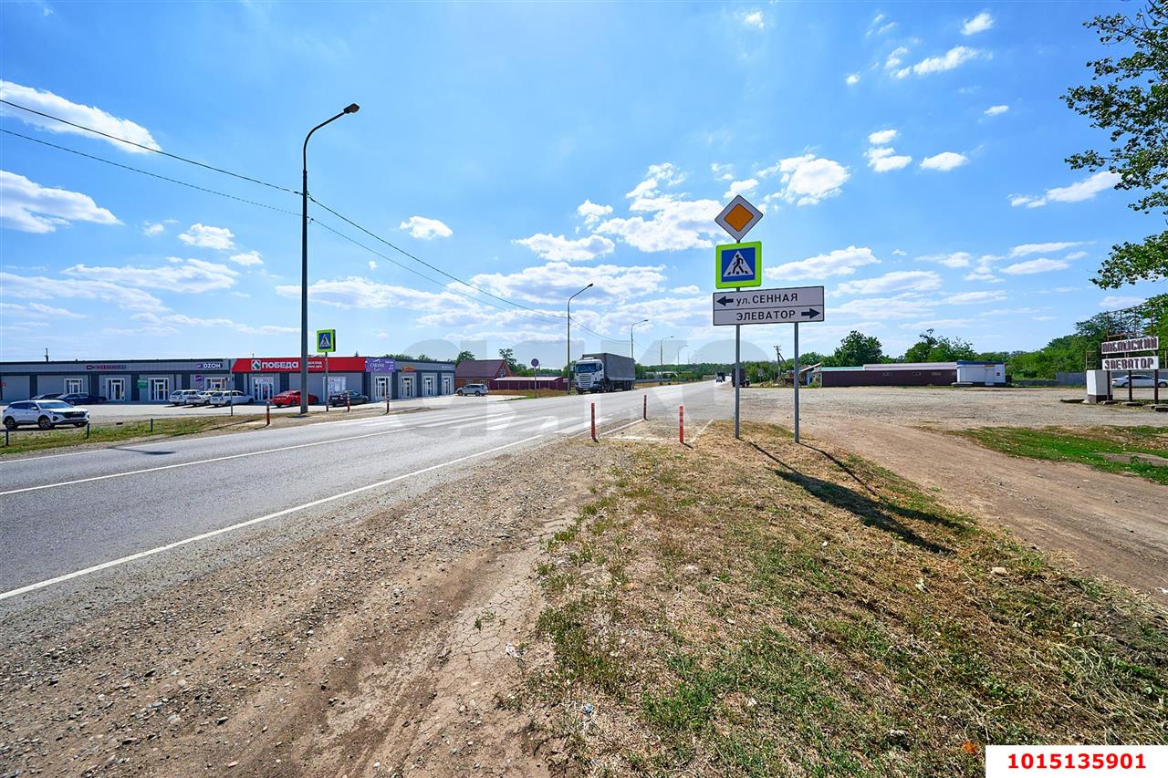 Фото №3: Торговое помещение 69&nbsp;м², 1/1&nbsp;эт. - Новоминская, пер. Запорожский, 15А