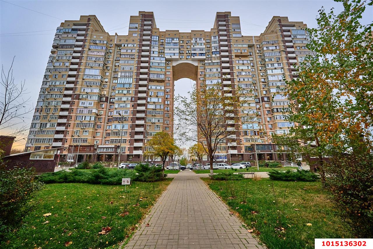 Фото №20: 2-комнатная квартира 98&nbsp;м², 13/24&nbsp;эт. - Краснодар, Западный внутригородской округ, ЖК Новый Город, мкр. Юбилейный, б-р Клары Лучко, 16