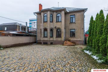Фото №1: Дом 500&nbsp;м² + 6&nbsp;сот., 3&nbsp;эт. - Краснодар, мкр. Фестивальный, ул. Карла Маркса, 108