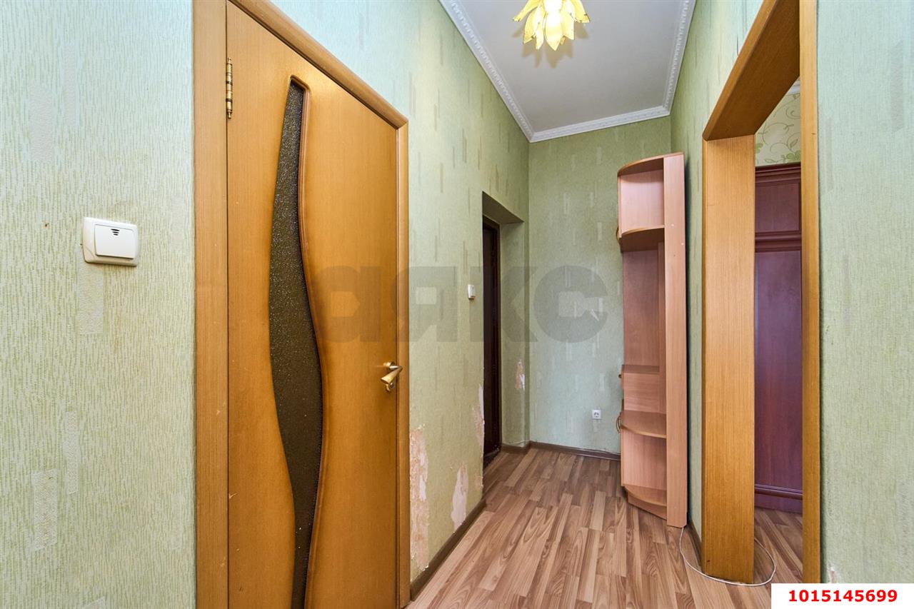 Фото №8: 1-комнатная квартира 38&nbsp;м², 3/3&nbsp;эт. - Краснодар, Прикубанский внутригородской округ, Калинино, мкр. Завод Радиоизмерительных Приборов, ул. Каравайная, 33