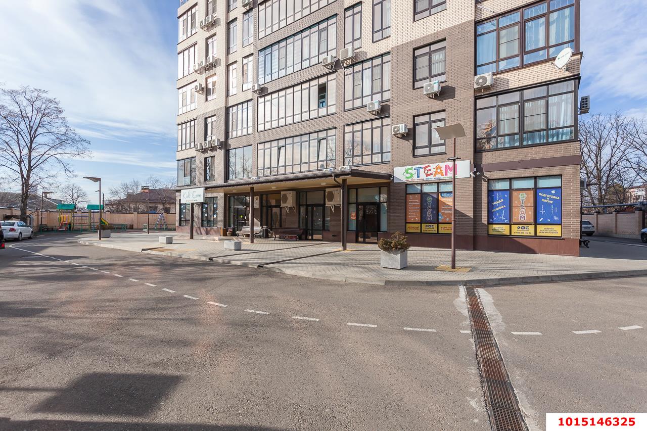Фото №4: 4-комнатная квартира 166&nbsp;м², 13/20&nbsp;эт. - Краснодар, Западный внутригородской округ, мкр. ЖК Оазис, ул. Клубная, 11