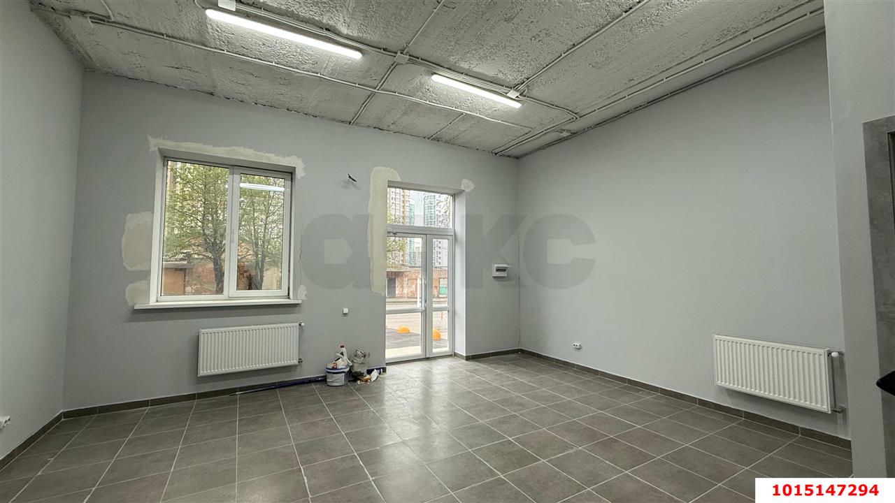 Фото №5: Торговое помещение 32&nbsp;м², 1/3&nbsp;эт. - Краснодар, Западный внутригородской округ, мкр. Фестивальный, ул. Рашпилевская, 323