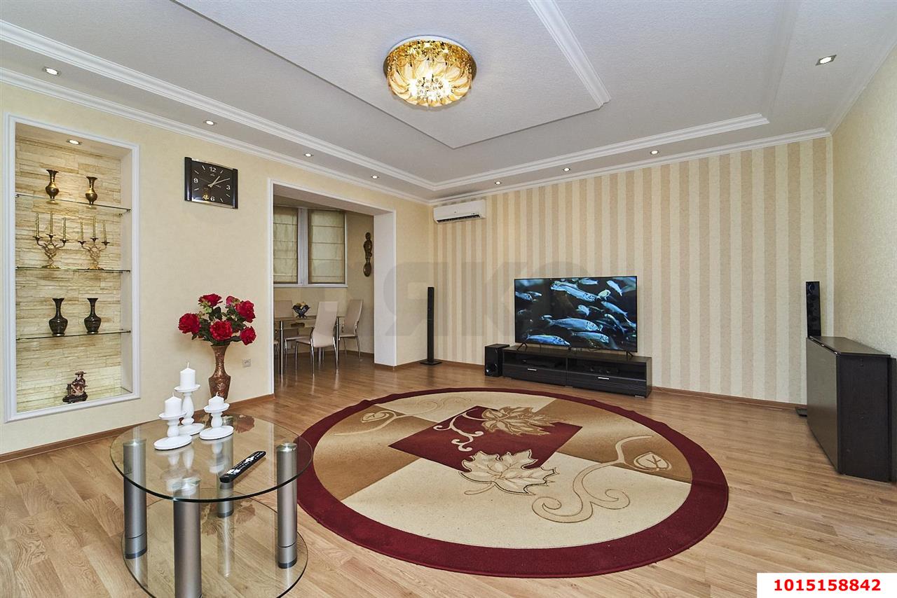 Фото №2: 3-комнатная квартира 100&nbsp;м², 2/10&nbsp;эт. - Краснодар, Прикубанский внутригородской округ, Музыкальный, ЖК Времена Года, мкр. имени Петра Метальникова, ул. Петра Метальникова, 5