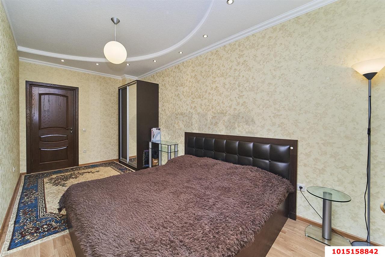 Фото №7: 3-комнатная квартира 100&nbsp;м², 2/10&nbsp;эт. - Краснодар, Прикубанский внутригородской округ, Музыкальный, ЖК Времена Года, мкр. имени Петра Метальникова, ул. Петра Метальникова, 5