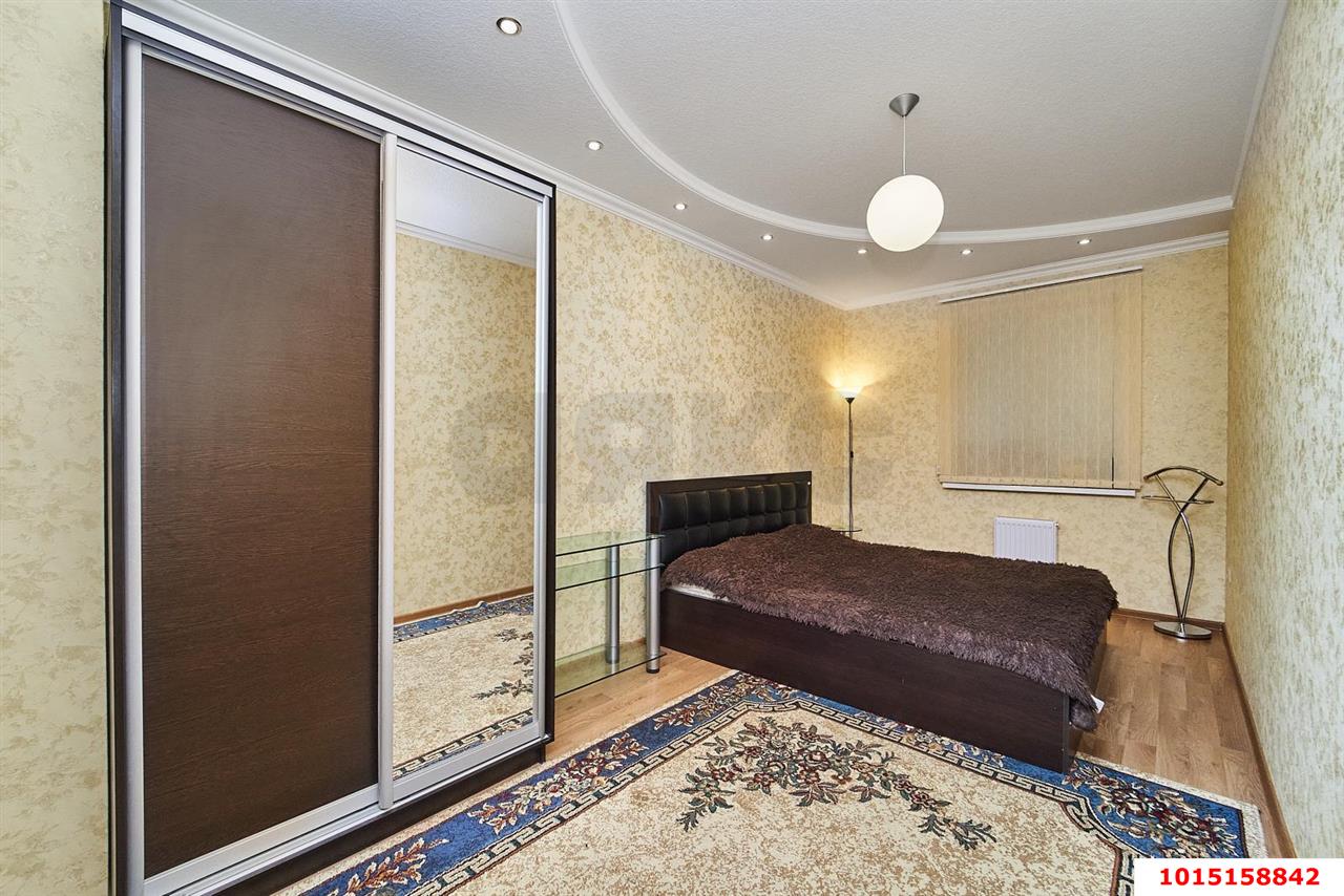 Фото №6: 3-комнатная квартира 100&nbsp;м², 2/10&nbsp;эт. - Краснодар, Прикубанский внутригородской округ, Музыкальный, ЖК Времена Года, мкр. имени Петра Метальникова, ул. Петра Метальникова, 5