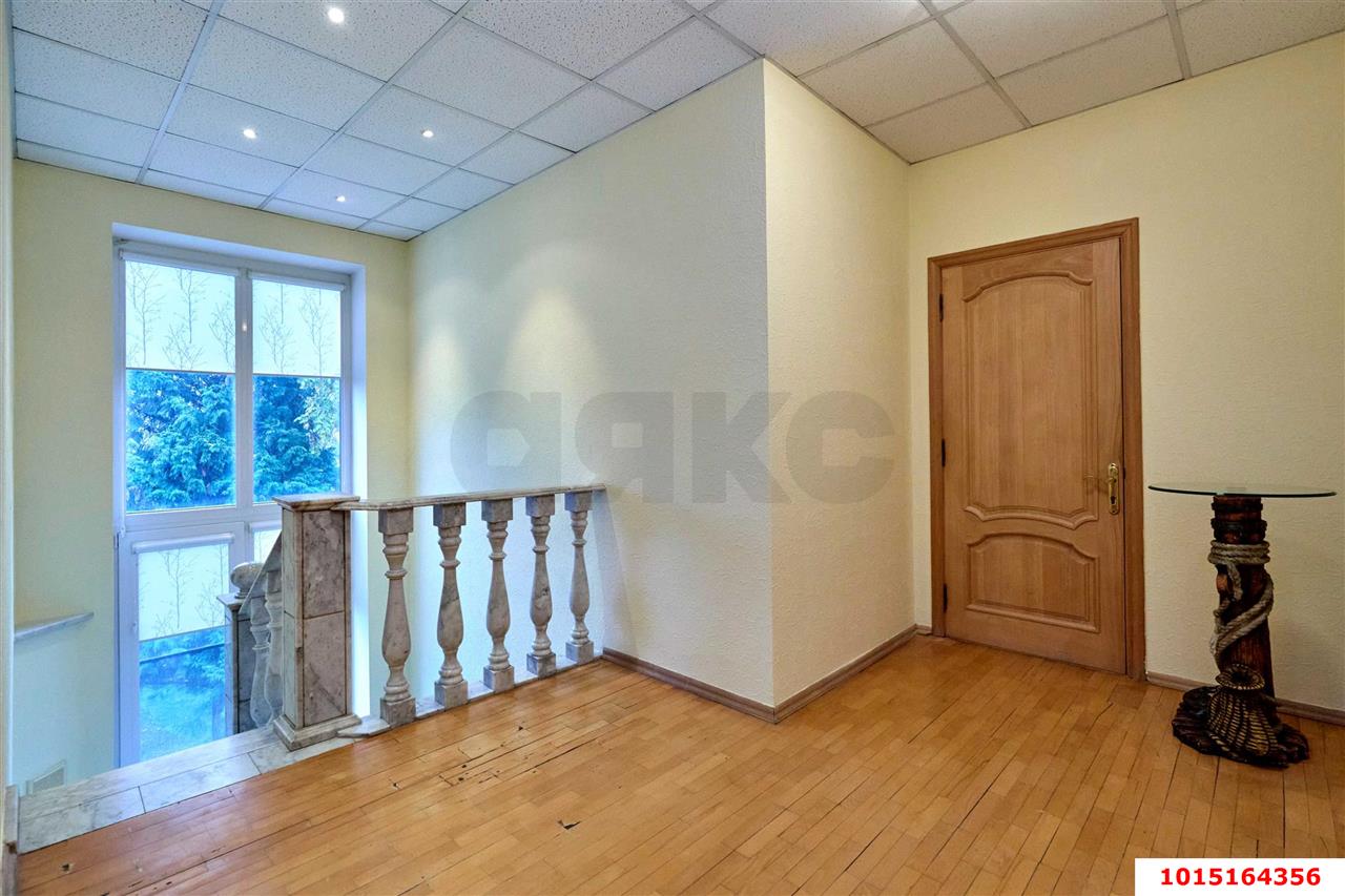 Фото №11: Дом 290&nbsp;м² + 8&nbsp;сот., 2&nbsp;эт. - Краснодар, Прикубанский внутригородской округ, мкр. Краевая Клиническая Больница, пр-д 21 Партсъезда, 53