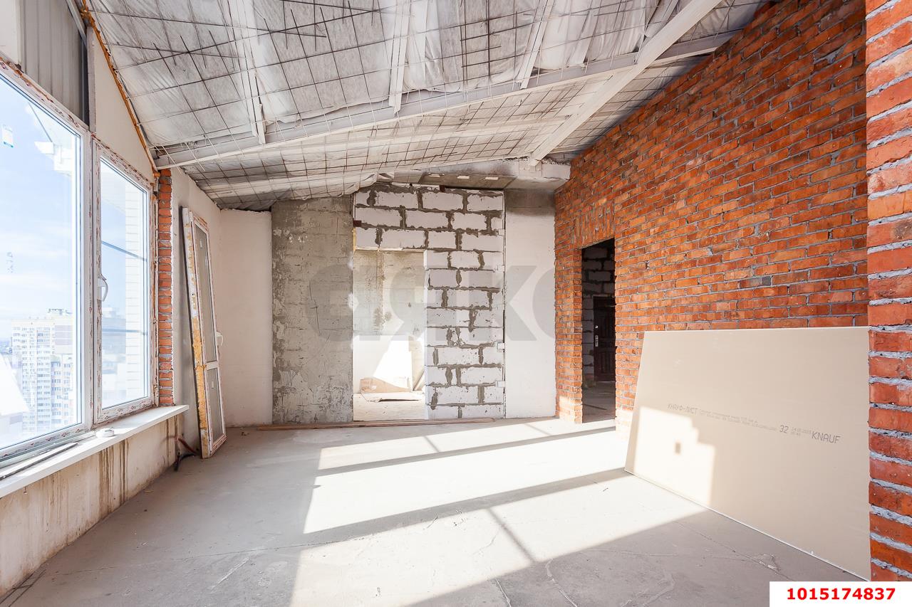Фото №12: Пентхаус 147&nbsp;м², 17/18&nbsp;эт. - Краснодар, Центральный внутригородской округ, жилой комплекс имени Чехова, мкр. Дубинка, ул. Линейная, 23