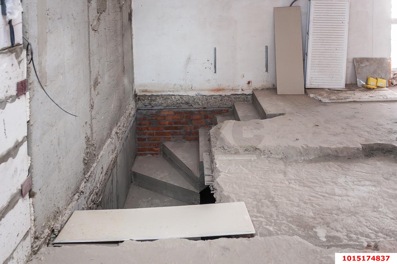Фото №13: Пентхаус 147&nbsp;м², 17/18&nbsp;эт. - Краснодар, Центральный внутригородской округ, жилой комплекс имени Чехова, мкр. Дубинка, ул. Линейная, 23