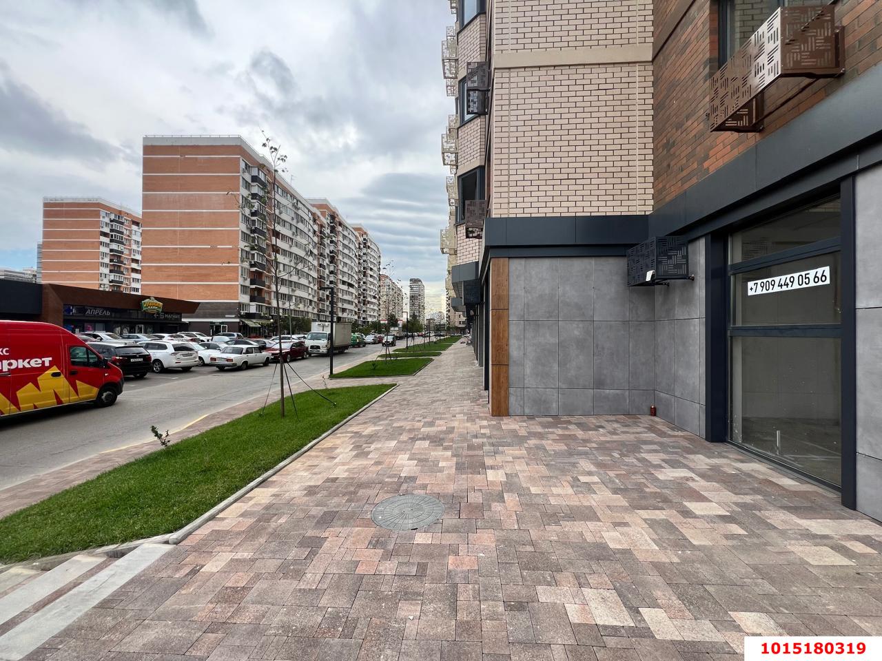 Фото №4: Торговое помещение 60&nbsp;м², 1/19&nbsp;эт. - Краснодар, Прикубанский внутригородской округ, имени Петра Метальникова, мкр. ЖК Лучший, ул. Ростовское шоссе, 30/6к3