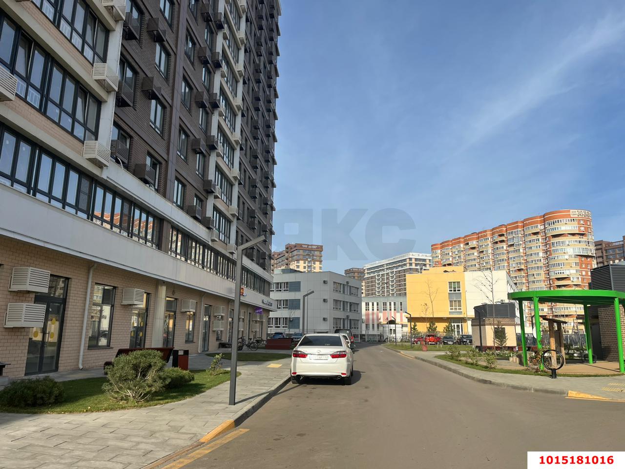 Фото №3: Торговое помещение 68&nbsp;м², 1/16&nbsp;эт. - Краснодар, Прикубанский внутригородской округ, мкр. Догма Парк, ул. Марины Цветаевой, 7к1
