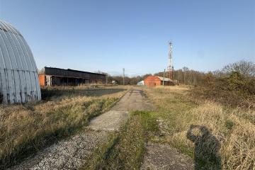Фото №1: Производственное помещение 3240 м², 3 эт. - Горный, ул. Исакова, 135